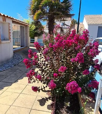 Ferienhaus La Maraichine, Maison Bord De Mer, 3 Chambres, Jardin, Piscine Partagee Du Domaine